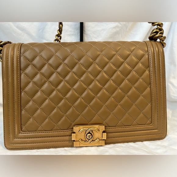 CHANEL Large LEBOY BAG QUILTED LAMBSKIN in Box! - Picture 13 of 17